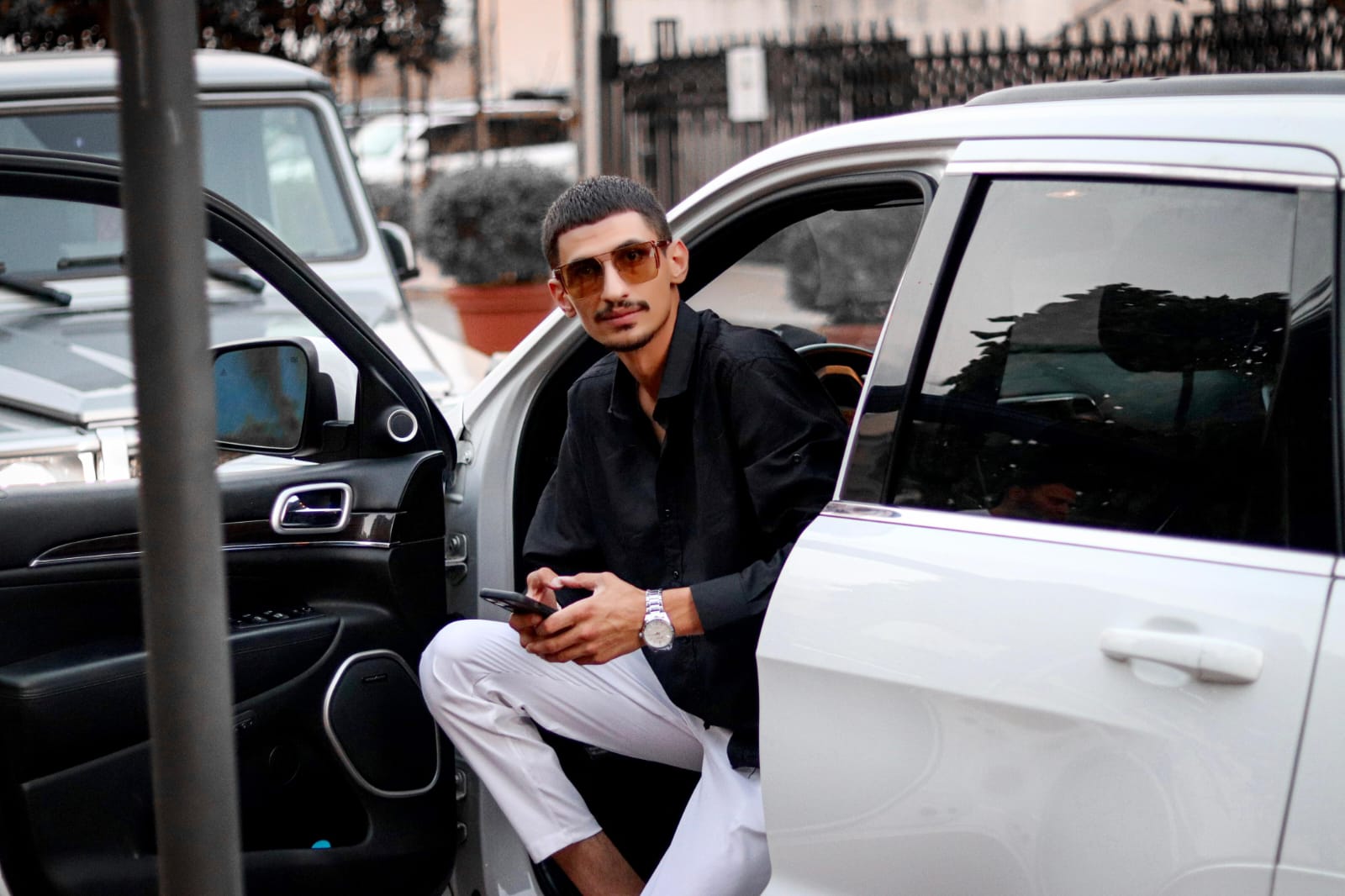 عبد الرحمن الكرزي… عدسة شابة تصنع الفرق في عالم التصوير